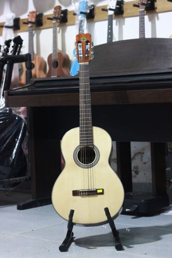 Guitar CHD11 Classic nhỏ