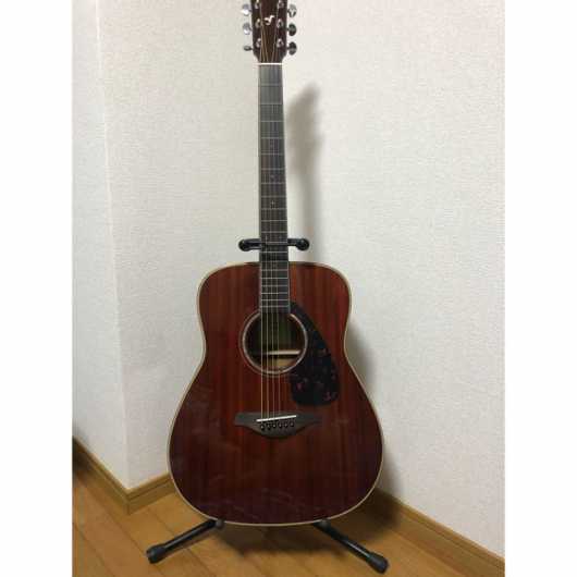 Guitar Yamaha F850