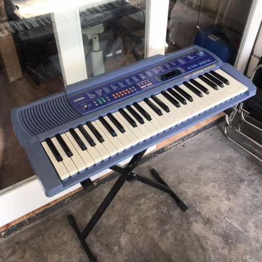 Đàn organ casio CTK220L